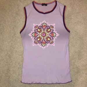 ❤️Cute throwback 90’s style tank